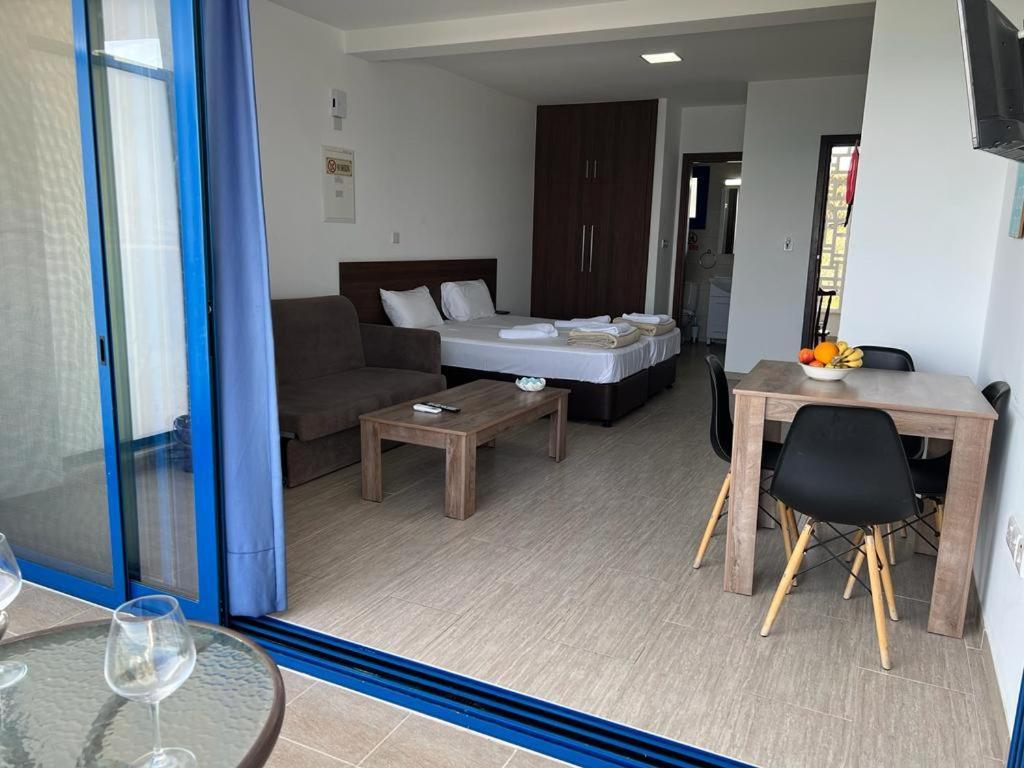 Aparthotel Governors Beach Panayiotis Extérieur photo